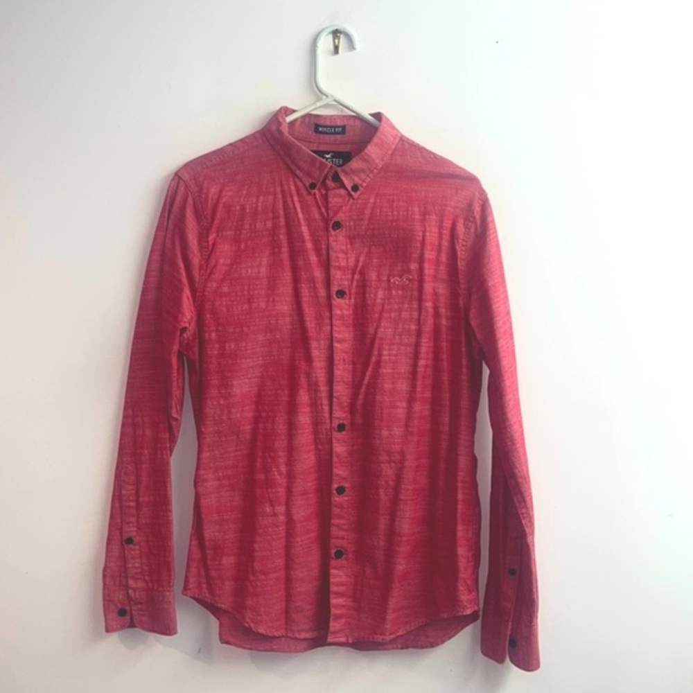 Hollister Men’s Epic Flex Muscle Fit Long Sleeve Button Down Shirt